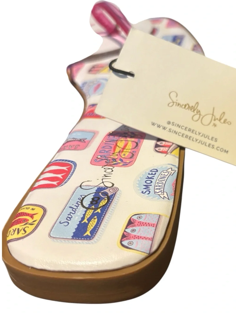 ROXY Pink Printed Flip Flops Size 8 — NWT -- SUPER DUPER CUTE!!!